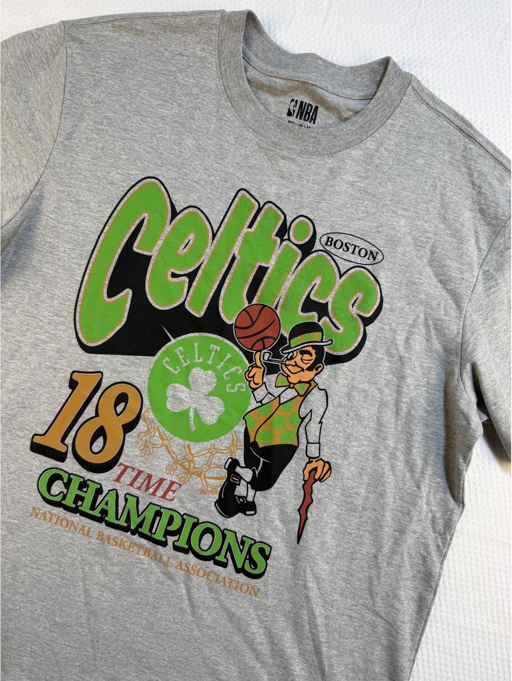 Boston Celtics 18 Time Champions T Shirt Men’s M NBA Graphic Tee Basketball